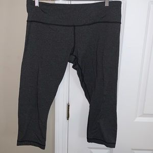 Lululemon cropped leggings